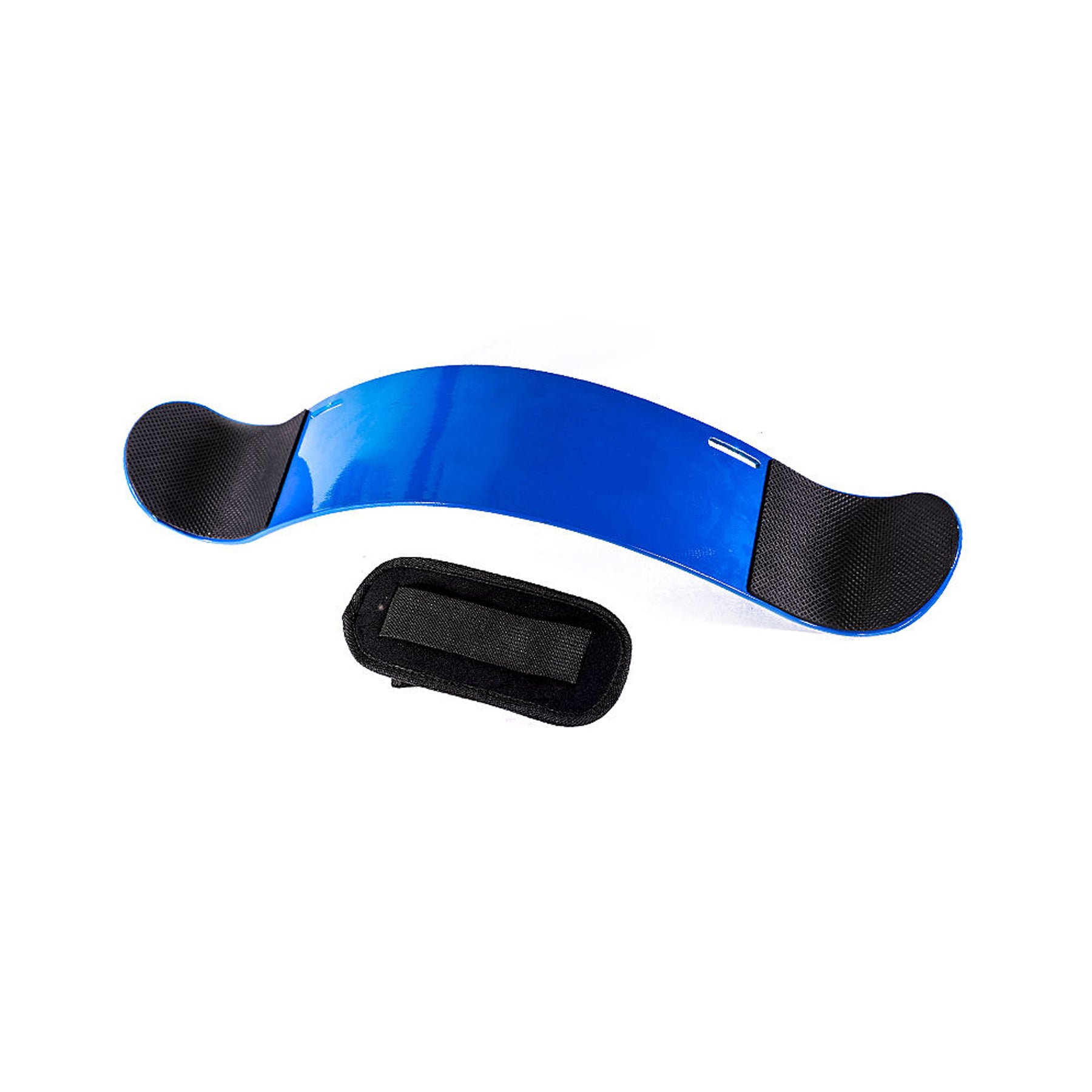 Plavi Arm blaster je alat za izolovan trening bicepsa